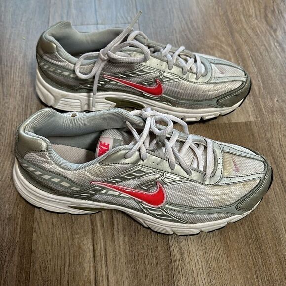Nike Initiator Gray Pink Running Sneakers Athletic Shoes Women’s Size 10 Comfort - Picture 1 of 8